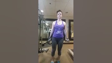 Curtsy Lunge with Curl