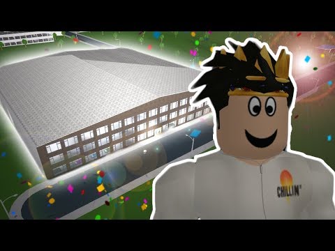 i-built-the-biggest-bloxburg-h