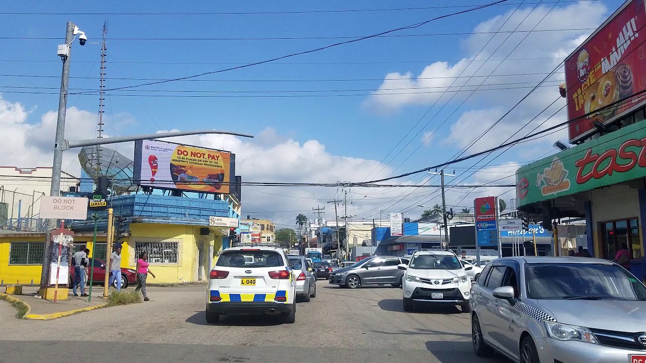 Driving through Mandeville | Jamaica