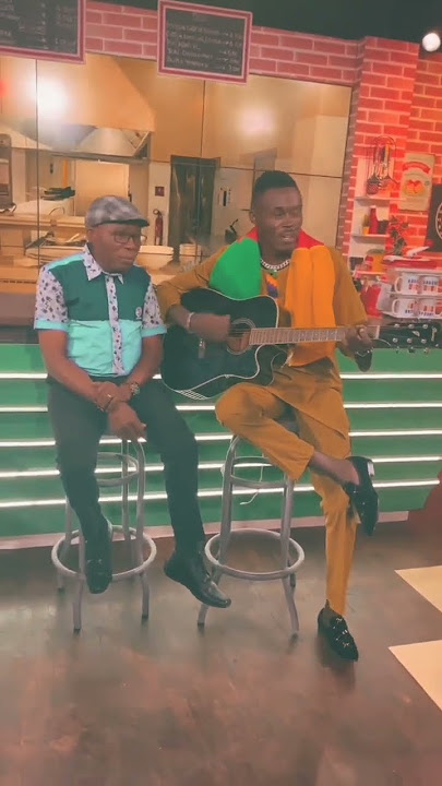 Vanister chante pour papa gohou Michel.