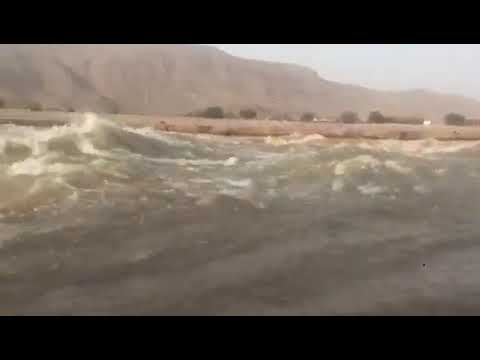 استمرار تدفق المياه بغزارة شديده جدا عبر مفيض توشكا والصحراوى امتلاء خزان اسوان والله هو الحافظ