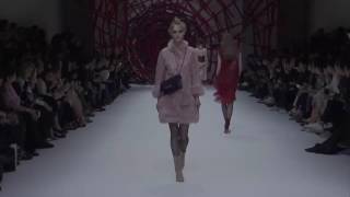 Shiatzy Chen Fall Winter 2016/2017 Paris Fashion Week