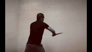 Reverse grip knife fighting