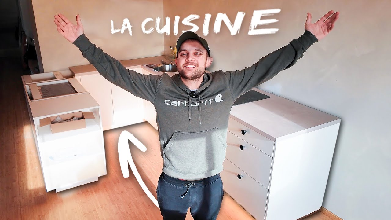 On pose ENFIN la cuisine ! C'est bientôt la fin..