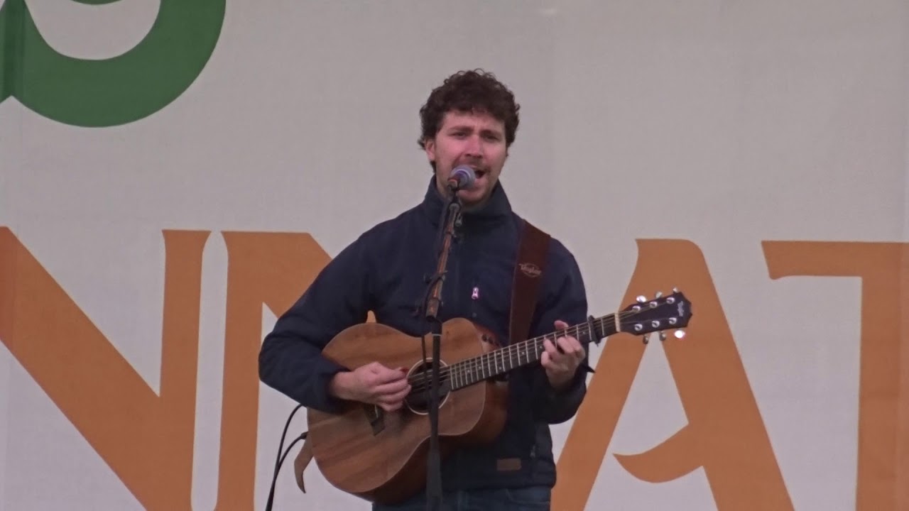 Socks in the Frying Pan "Mormond Braes" YouTube