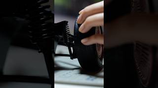 Who said wheels build can’t be fun??? #scalemodel #carmodel #delorean #deagostini #backtothefuture