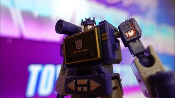 Transformers War For Cybertron Kingdom Core Class Soundwave Review