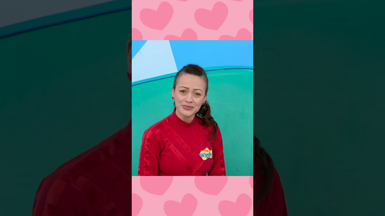 The twins have arrived! Caterina's twins Dolly and Gigi make an appearance on Ready Steady Wiggle