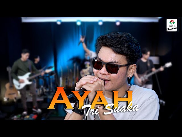 Ayah - Tri Suaka (Official Music Video) class=