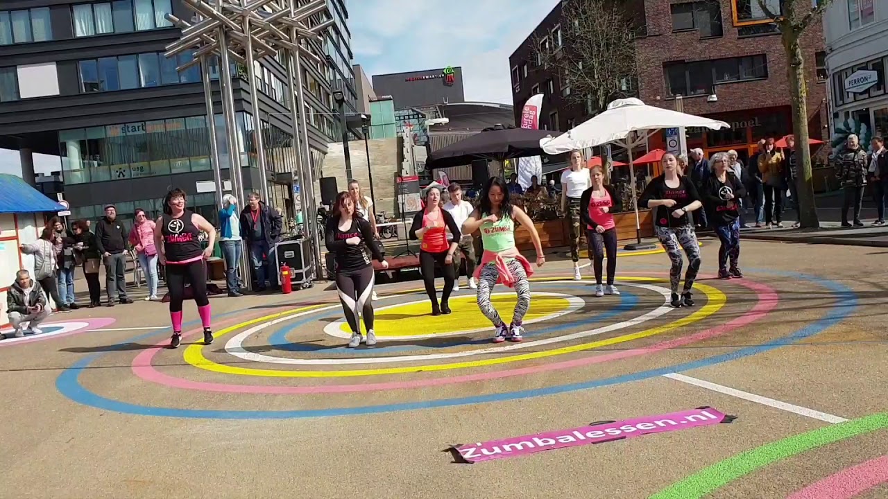 Azukita - zumba demo Enschede