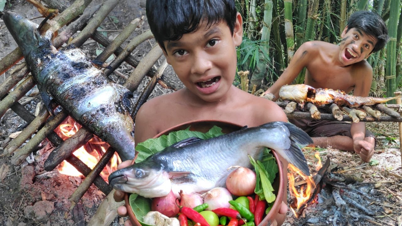 Catch fish and Cooking in forest Eating Delicious Ep005 