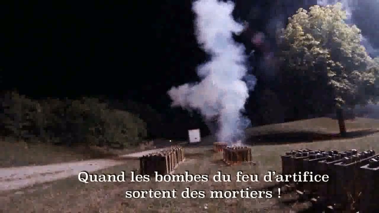 Motin Lent De La Bougie De Feu D'artifice Banque De Vidéos - Vidéo du  glace, amusement: 201216952
