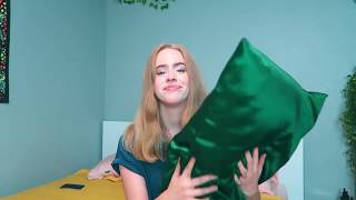 Why I sleep on a silk pillowcase? THXSILK reviewed by Courtney Marmo