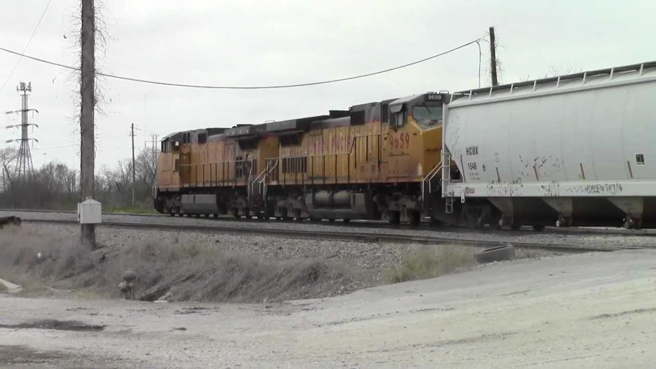 UP 9583 leads westbound manifest, Houston, TX