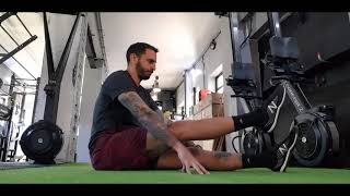 Seated Single Leg Hip Flexion Hovers