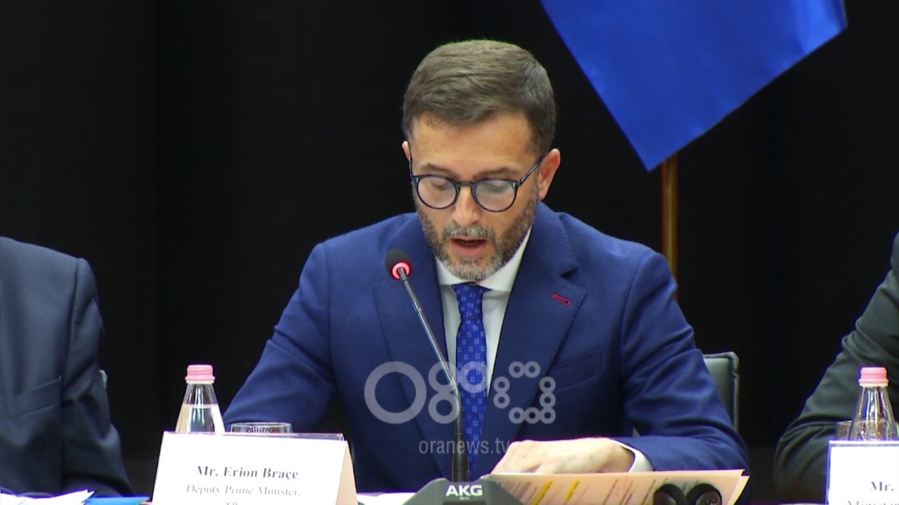 RTV Ora - Braçe paralajmëron një tjetër skaner në administratën publike, jo partiakëve