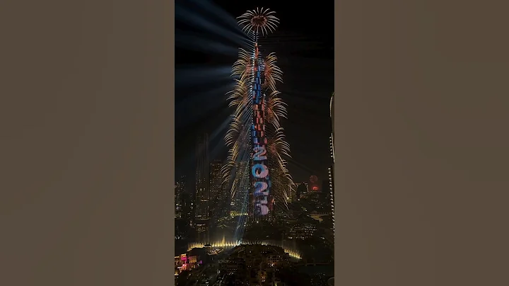 Dubai Burj Khalifa New Years Eve 2025 Fireworks🎉🥳#dubai #happynewyear #trending #2025 #fireworks