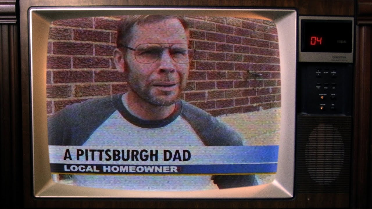 Pittsburgh Dad Reacts to New Pittsburgh Sign - YouTube