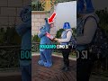 Cuatro de los personajes más extraños de Disneyland que casi nunca verás en el parque. #shorts