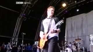 Queens of the Stone Age  Live Glastonbury 2002