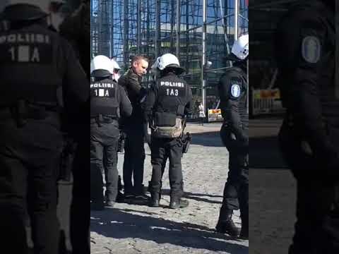 Video: Kolme Päivää Ulkomaalaisten Pidätettynä - Vaihtoehtoinen Näkymä