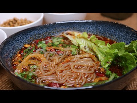 Authentic Sichuan Hot and Sour Noodle Soup [酸辣粉]