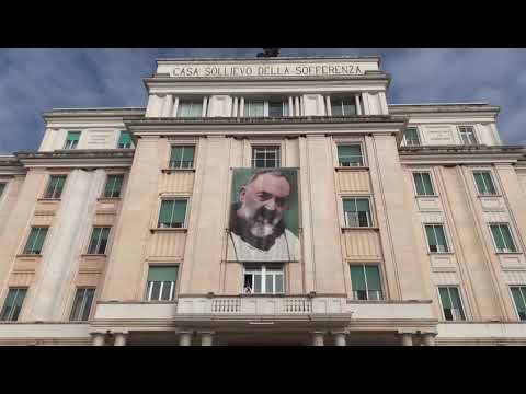 Le Zampognare del Gargano suonano per i malati di Casa Sollievo della Sofferenza