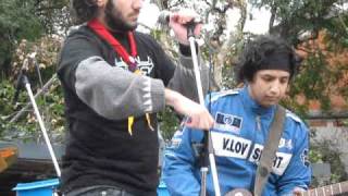 Miniatura del video "De Cara al Sol - Clan Rover Rock - Tema Inédito - Vivo 2009"