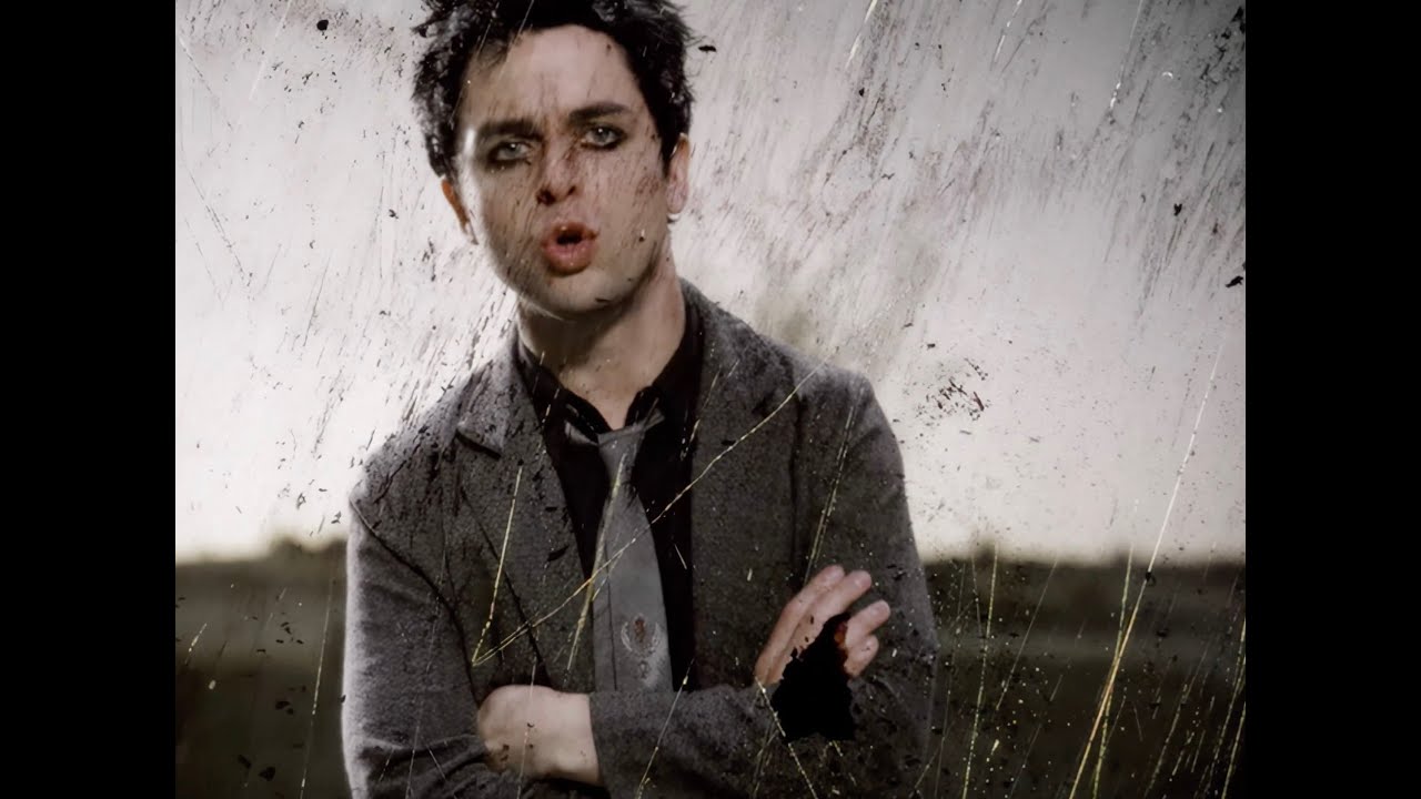 Green Day - Boulevard Of Broken Dreams [Official Music Video]