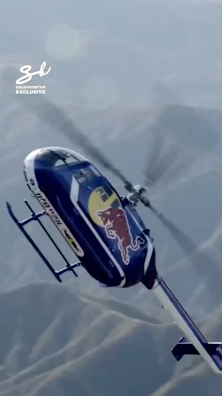 I feel sick just watching this...? #helicopter #stunts #aircraft