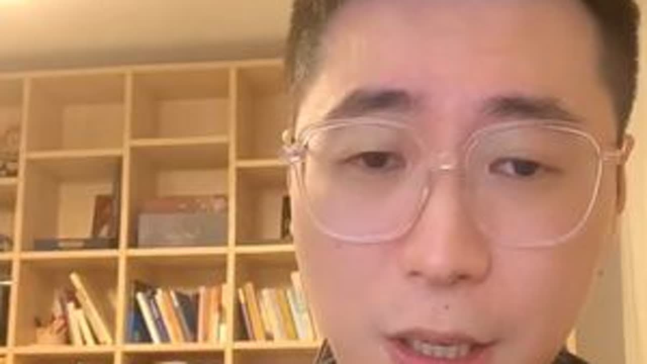 T1就代表正确么？ 当然不。那是建立在他们逻辑上的一种打法。也正因他们严格坚持自己的逻辑，他们才敢于在不会蒙多的情况下选取蒙多----因为只要大方向正确，小细节要给大方向让路。如果我们对T1的学...