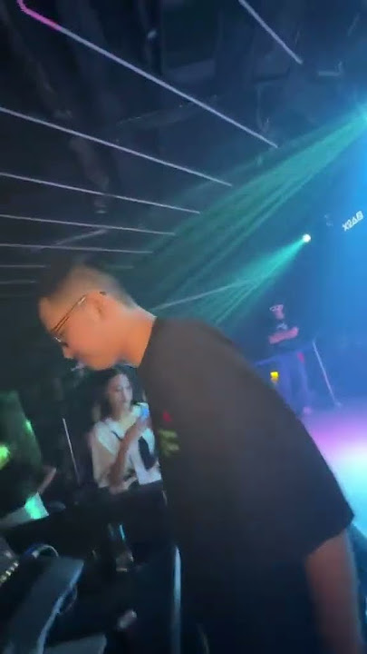 papa liat aku bernyanyi 😜🤟 #fypシ #karaoke #fyp #karaokeparty #pemandukaraoke #party