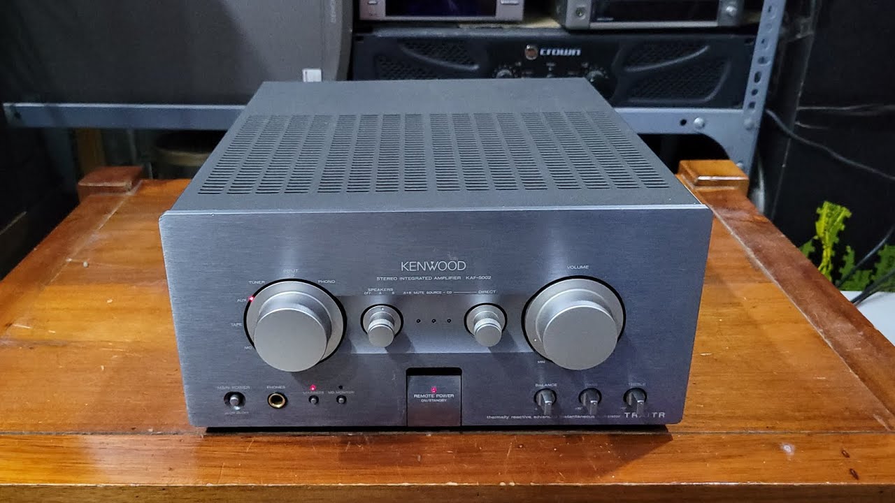 Kenwood KAF 5002 amplifier, medium size but can drive 27cm bass