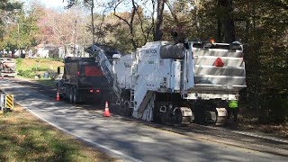 Milling Asphalt with a Cold Planer