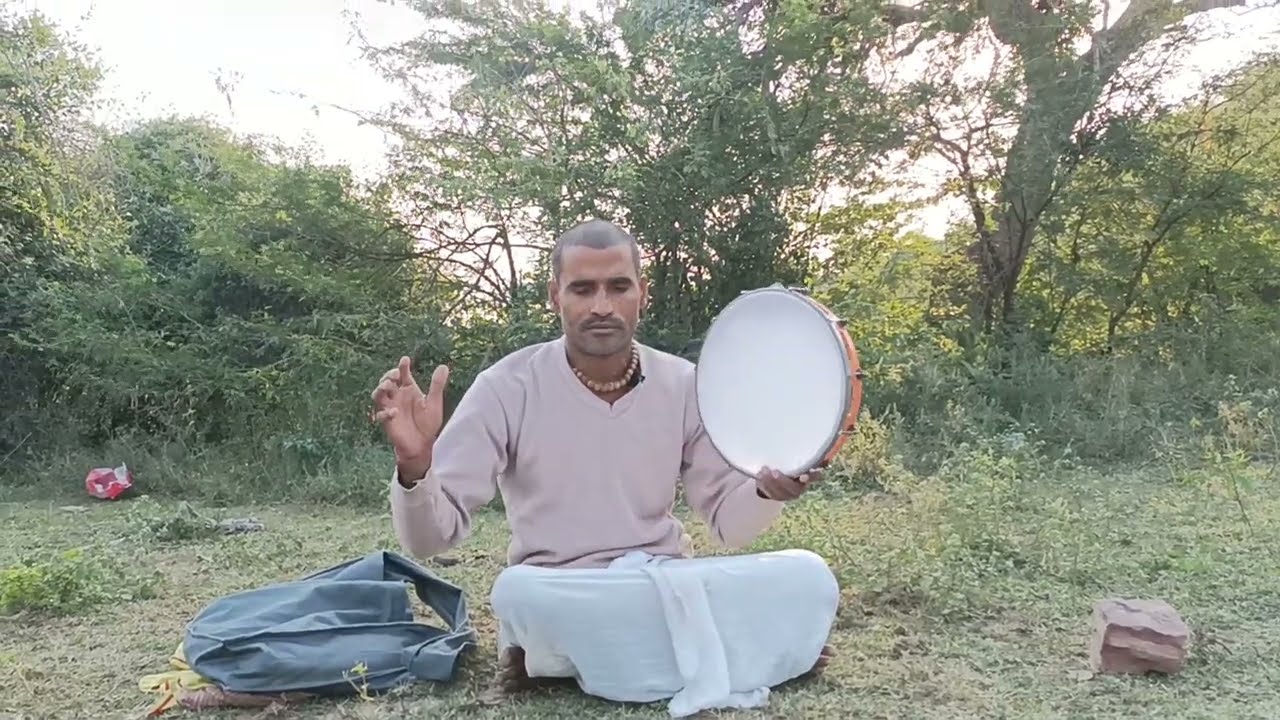 छटा तेरी तीन लोक ते न्यारी है गोवर्धन महाराज।। chhata teri teen lok te nyari hai Govardhan Maharaj .