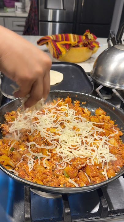 Taking advantage of my free time learning how to cook 🧑‍🍳  #fypシ #cocinaconmigo #cookwithme #wifey