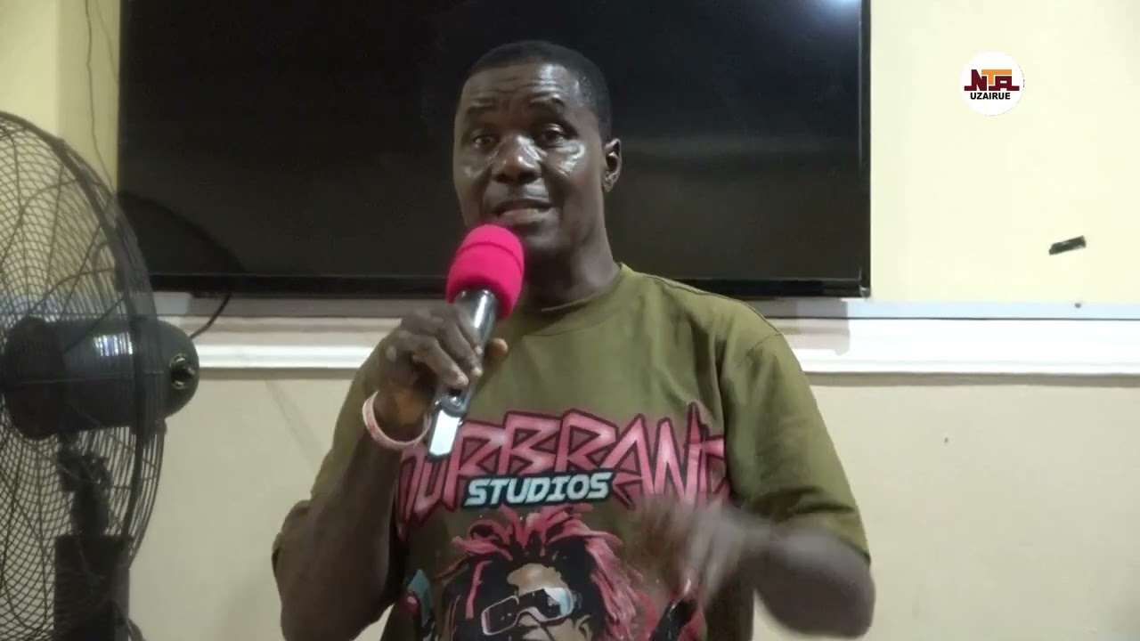 PROF. JULIUS IHONVBERE EMPOWERS 100 OWAN RESIDENTS IN FISHERY; GIVES 100 FINGERLINGS EACH