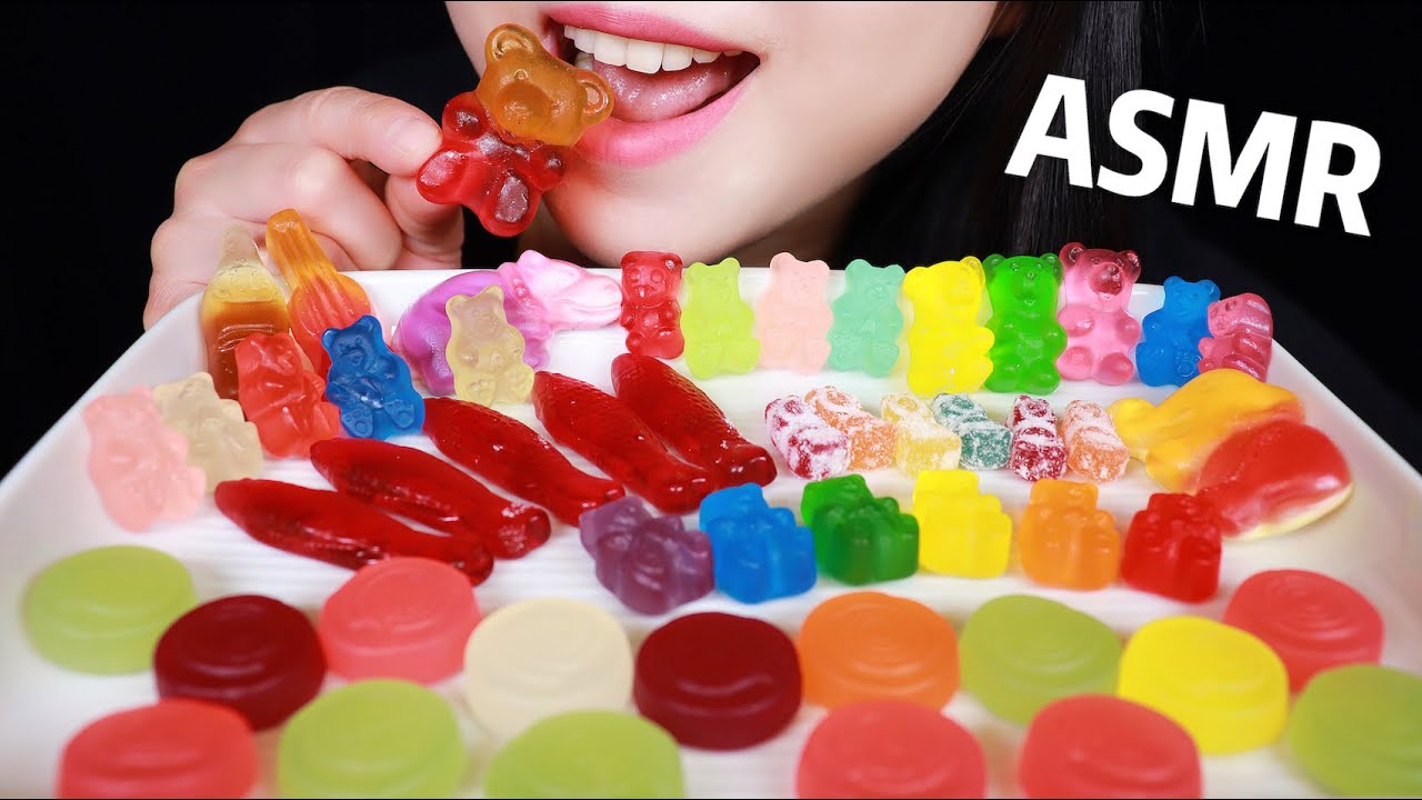 ASMR Eating Gummy Bear Candy ASMR 젤리 리얼사운드 먹방 グミを食べる音 No