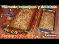 Panque de piña húmedo esponjoso y delicioso con trozos dentro