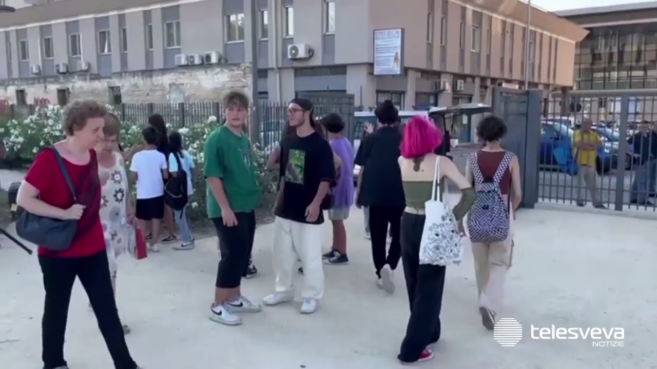 Aggressione omofoba dopo il Bari Pride: in 300 a Parco Rossani contro violenza e discriminazione