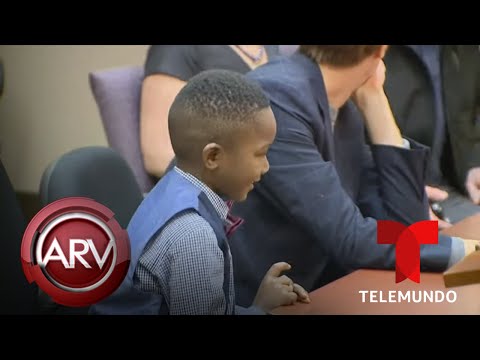 Niño invita a sus compañeros de escuela a su audiencia de adopción | Al Rojo Vivo | Telemundo