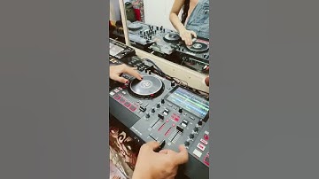 9 Year Old Daughter & Father Scratches On a Numark Mixstream Pro ❤️🤩 #viral #epic #dj #wow #awesome