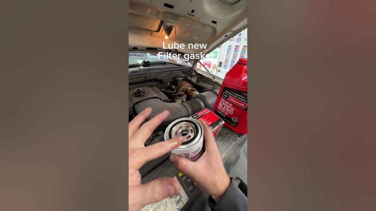 2003 Ford f-150 4.6L oil change #ford #f150 #diy #howto #automobile #