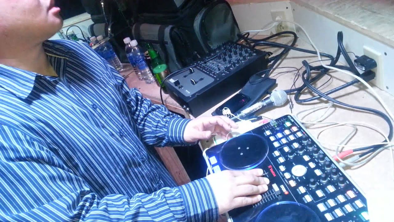 Dj Grapla @ B lounge.