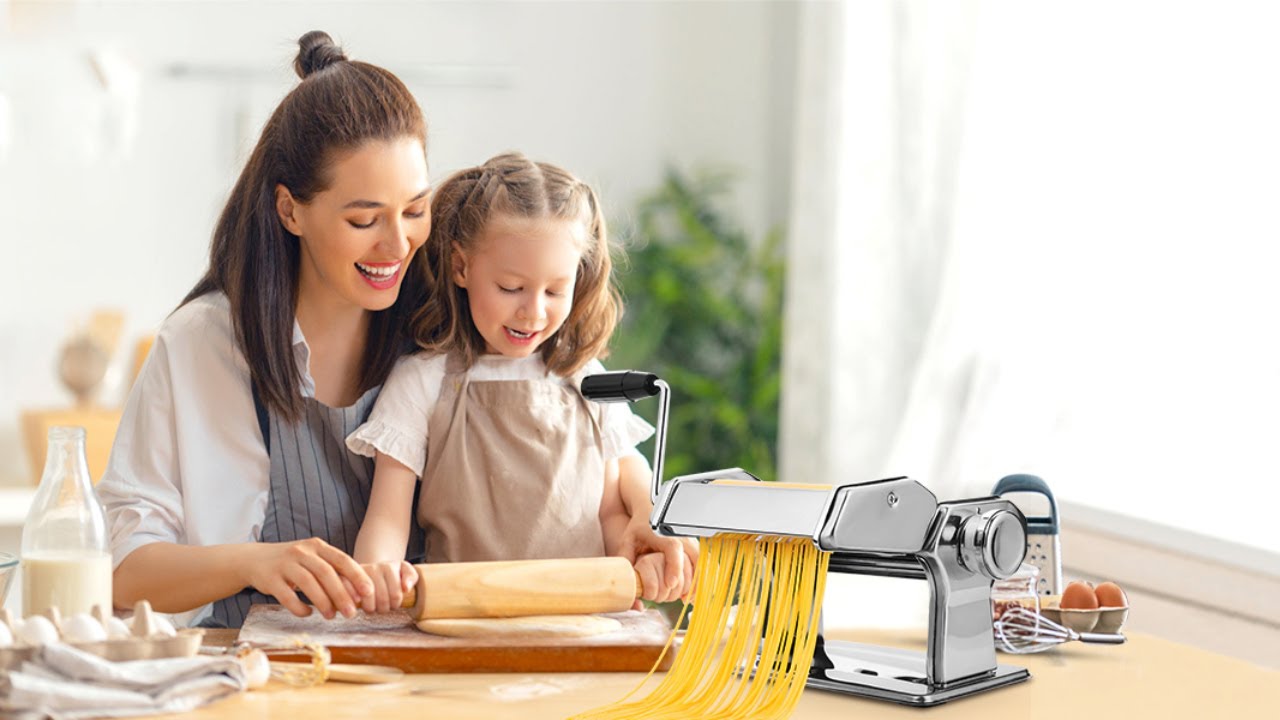 Pasta Maker Machine, Adjustable Thickness, for Spaghetti, Fettuccini, Lasagna or Dumpling Skins