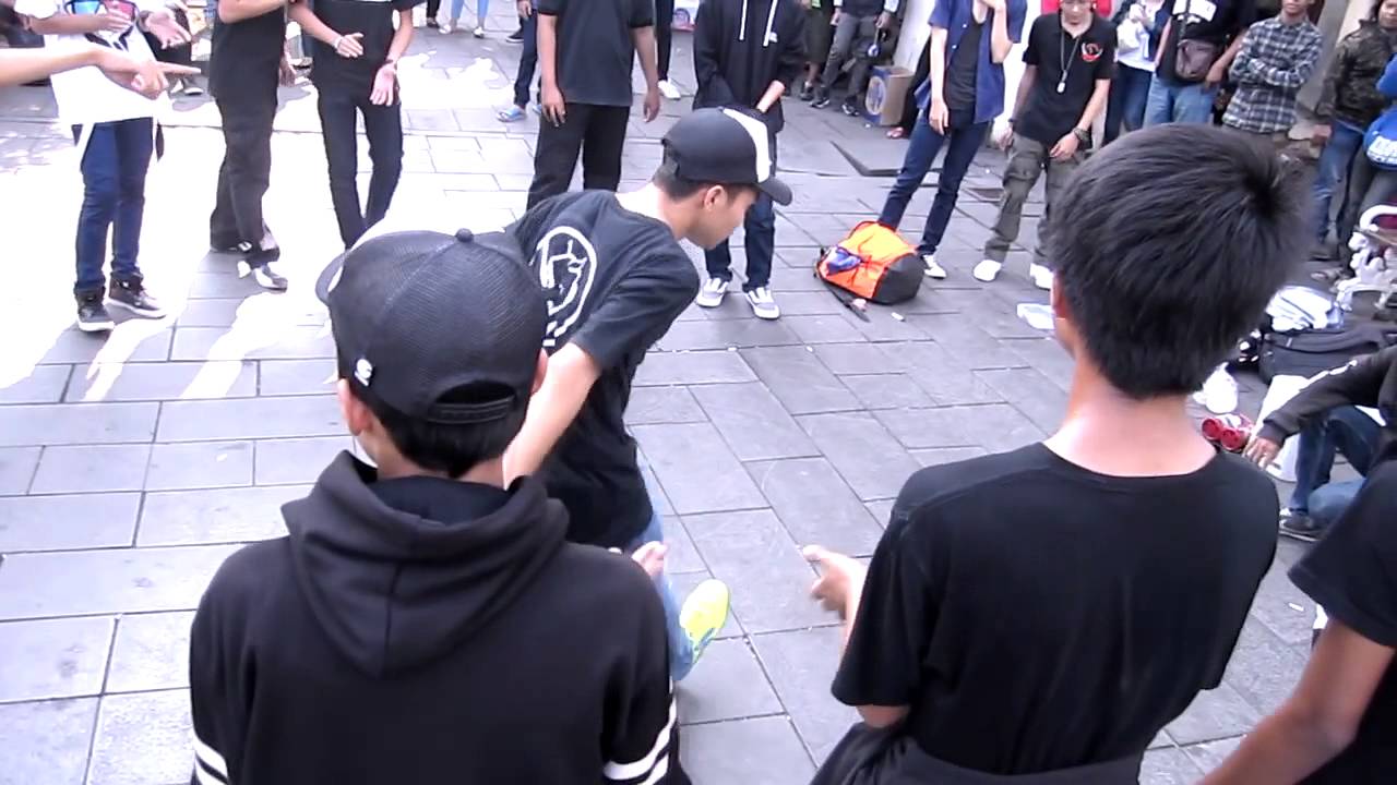 FSMU CHAKZ FT ZHADO AT Kota tua jakarta (indonesia) melbourne shuffle