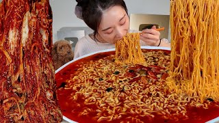 ASMR 🔥스트레스 날려버릴 매운라면 김장김치 리얼먹방 :) (feat신제품) Spicy ramen, Kimchi MUKBANG
