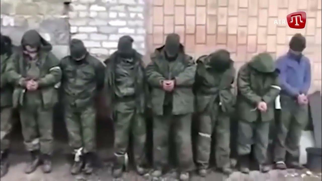 Сдался взвод. Российские военнопленные. Пленные украинские военные. Плненые русские на украинн. Пленные российские солдаты.
