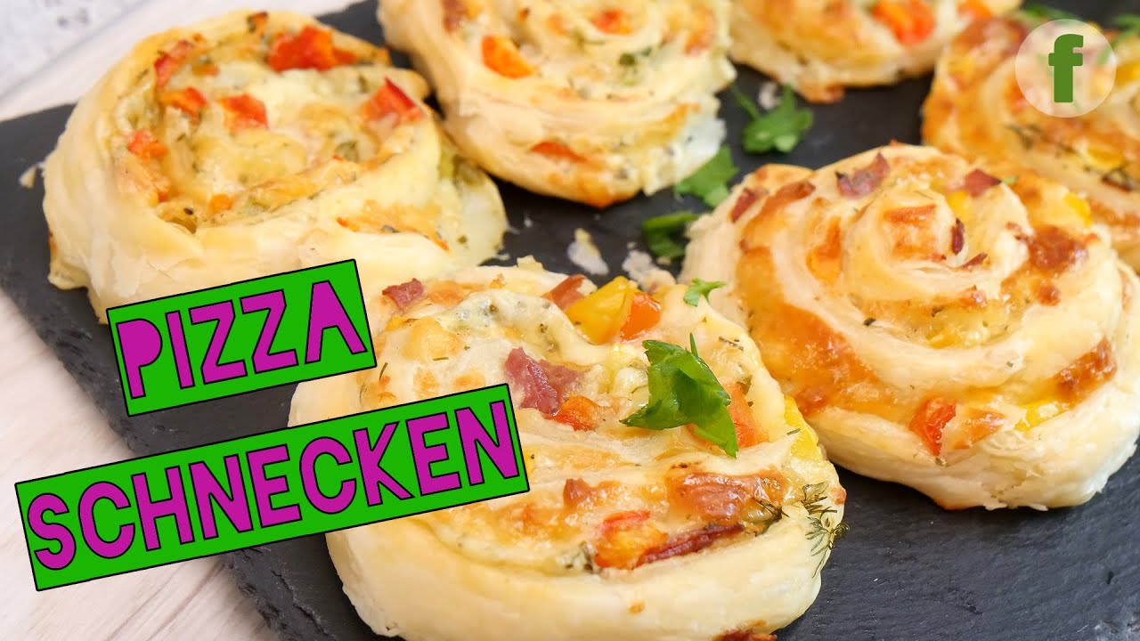 Knusprige Blätterteig Pizzaschnecken mit Paprika und Salami - YouTube