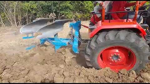 Mahindra yuvo tech plus tractor plough demo performance